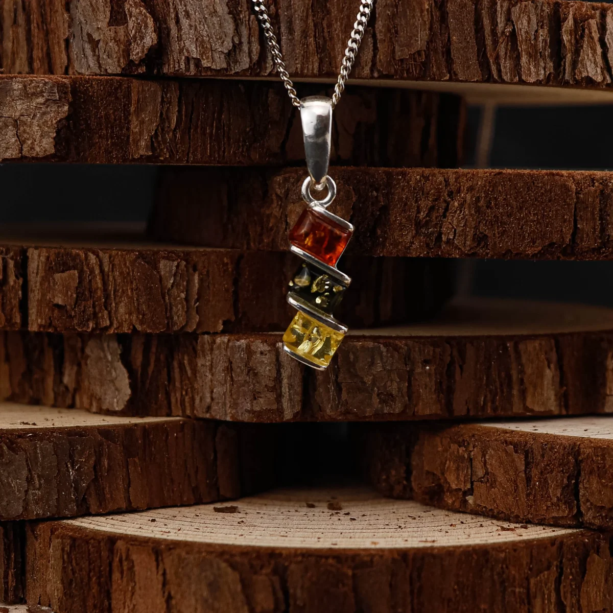 Amber Cube Trio hänge i 925 Sterling Silver med Bärnsten